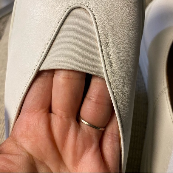 Le Septembre 17 white Leather v cut Slippers / size 11 men’s main image 7